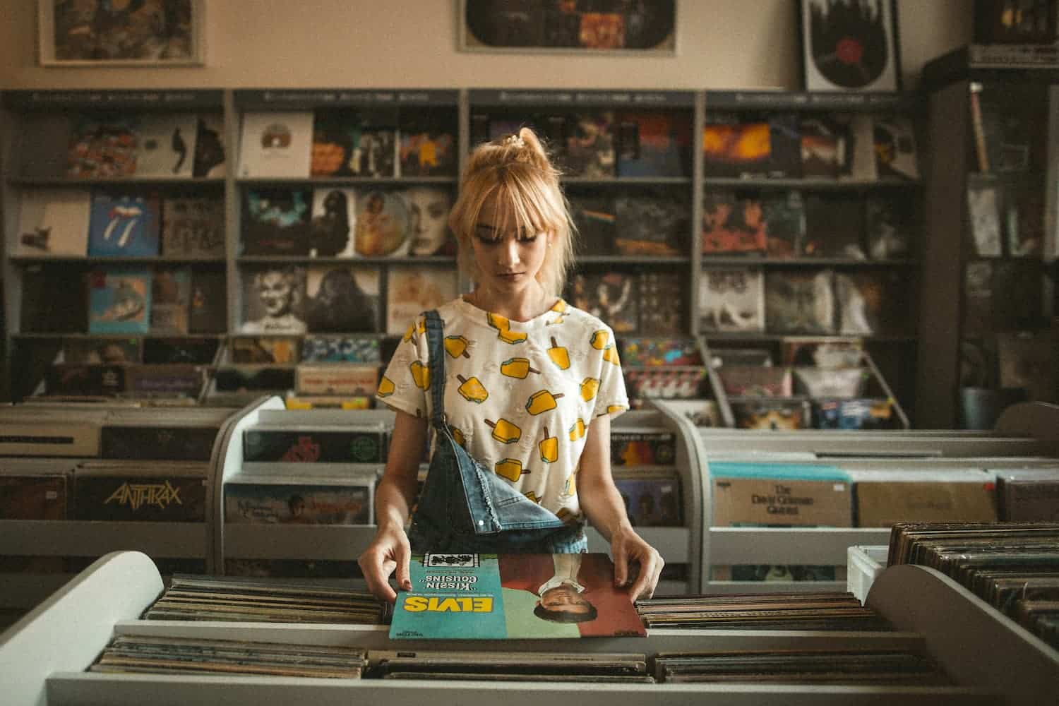 How to Discover New Music: 5 Simple Ways to Expand Your Playlist